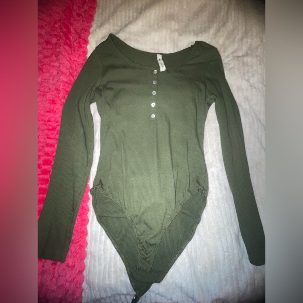 Long Sleeve Ribbed Bodysuit